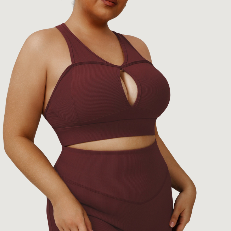 The Curvy & Chic