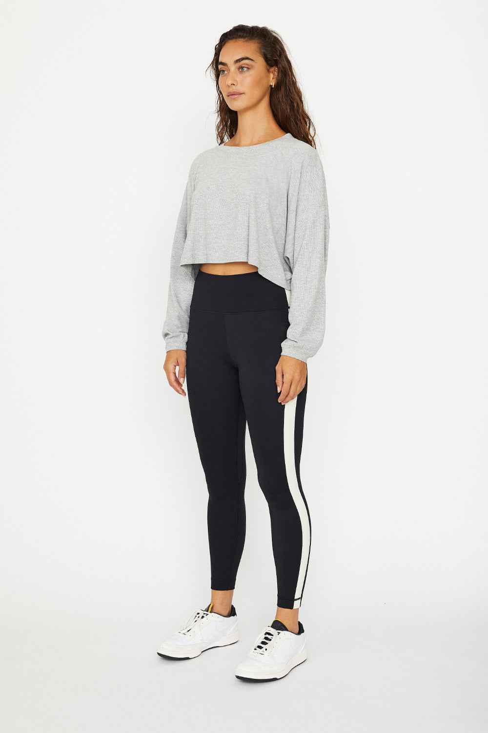 Alexa oversized sleeve crop top heather gray