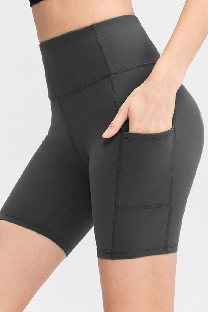 Solid color premium yoga biker shorts with side pockets